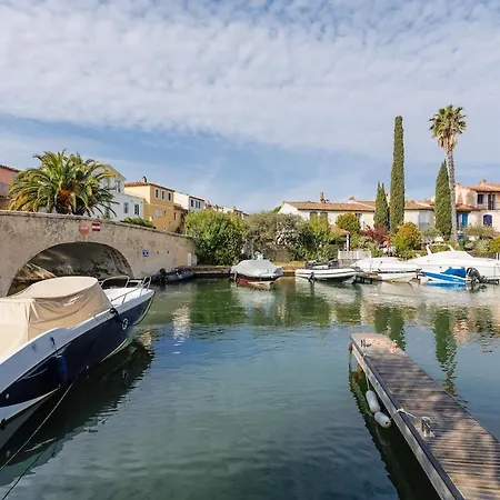 Maison Un Ponton Plein D Options Yourhosthelper Villa *