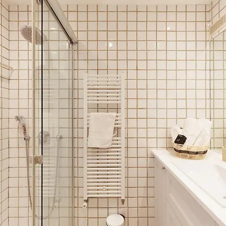 Maison Un Ponton Plein D Options Yourhosthelper * Grimaud
